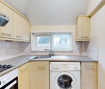 Wakemans Hill Avenue, London, NW9 - Photo 5