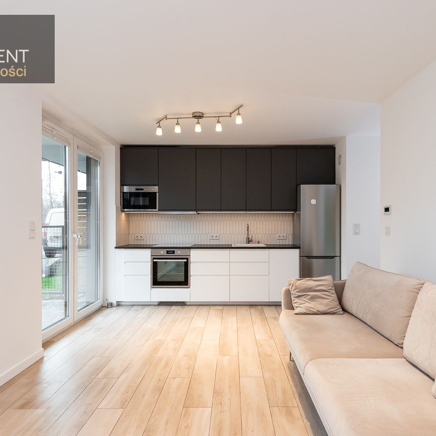 Jasne mieszkanie 45 m2 z klimatyzacją i osobną sypialnią przy ul. Wodnej 36 w Krakowie - Фото 1