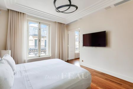Tout savoir sur cet appartement dans le quartier Saint Thomas d'Aquin, à Paris 7ème - Photo 5