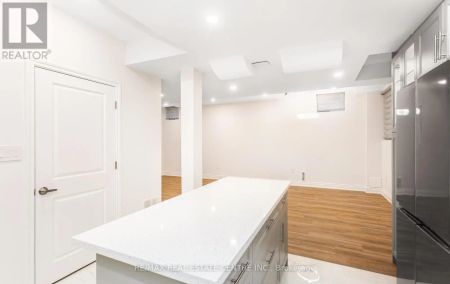 2379 CHARLES CORNWALL AVENUE - Photo 4