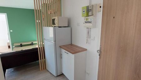 Appartement 2 pièces 27m2 REIMS 600 euros - Photo 2