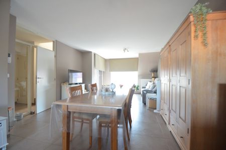 Te huur: Duplex met 3 slpk en parking in centrum Maldegem - Photo 3