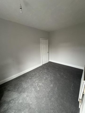 4 bedroom terraced house to rent - Photo 4