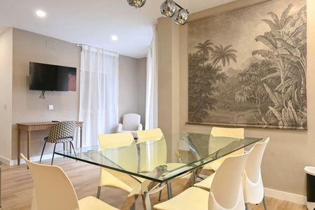 Calle de Villamanín - Photo 2