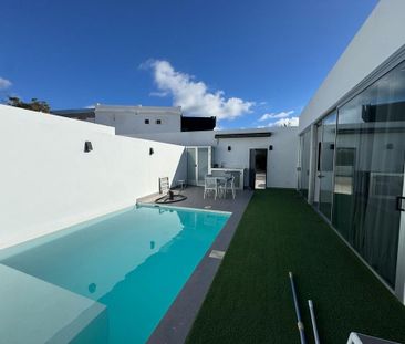 2 room luxury Villa for rent in San Bartolomé de Tirajana, Canary I... - Photo 1
