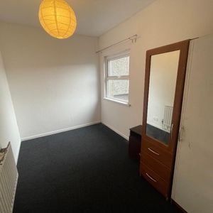 B, 133 Main Street, Larne, BT40 1HJ - Photo 2