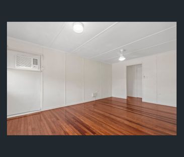 Comfortable Living with a Pool. - Photo 3