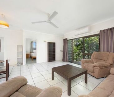 MODERN SEMI FURNISHED APARTMENT - CITY FRINGE! - Photo 1