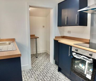 3 bedroom terraced house to rent - Photo 4