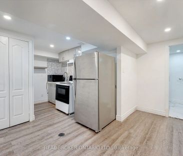 1098 Sawgrass Crescent #Bsmt - Photo 2