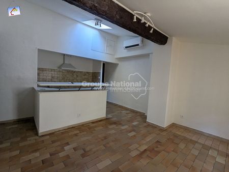 REF 212 - IMMOBILIER TOULON OUEST - AGENCE IMMOBILIERE G.I.O. AUX QUATRE CHEMINS - SECTEUR TOULON CENTRE VILLE - LOCATION T2 - 38 M²-, - Photo 2