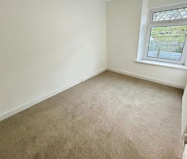 Ely Street, TONYPANDY - Photo 3