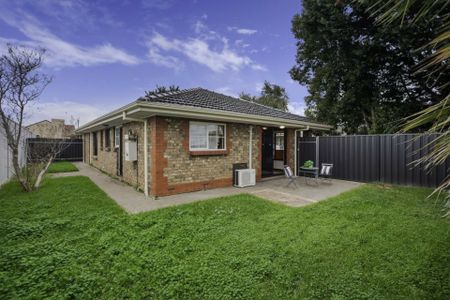 Charming and Convenient Living in South Plympton! - Photo 4