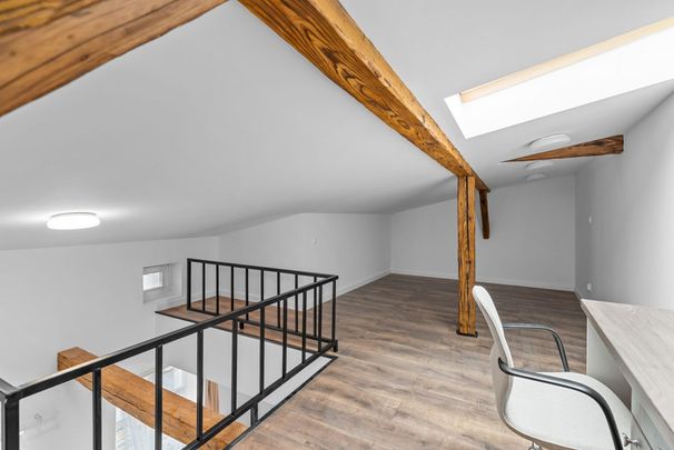 ** Mieszkanie w stylu loft z antresolą ! ** - Zdjęcie 1