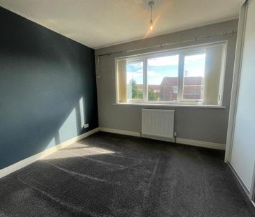 2 bedroom semi-detached house to rent - Photo 2