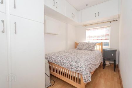 33 Serpentine Parade, Newtownabbey, BT36 7HD - Photo 4