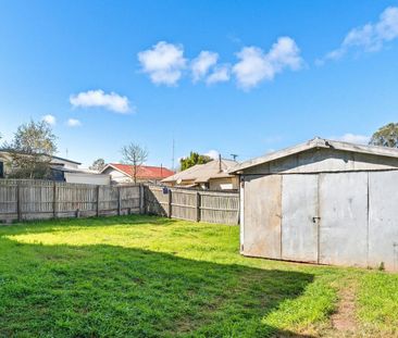 Modern Comfort in a Growing Suburb – 3-Bedroom Family Home for Rent! - Photo 6