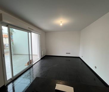 Location Appartement 2 pièces 39m² - Photo 3