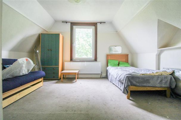 Studio to rent - Photo 1