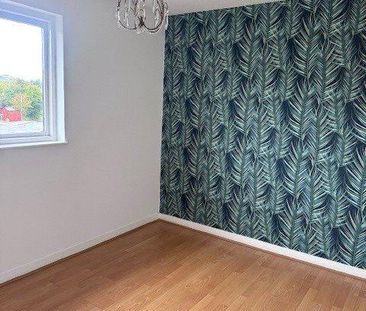 2 bedroom semi-detached house to rent - Photo 2