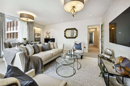 A bright three bedroom apartment with lift and porter located in South Belgravia for Sloane Square, Elizabeth Street and Victoria. - Photo 3