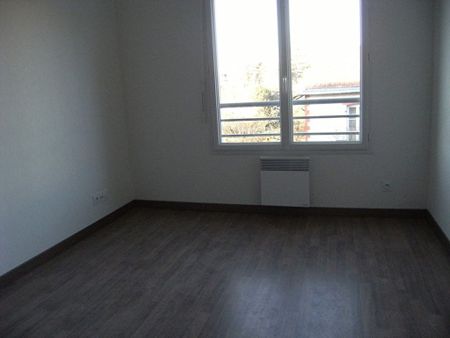 Location Appartement 3 pièces 62m² ANGERS 49000 - Photo 2