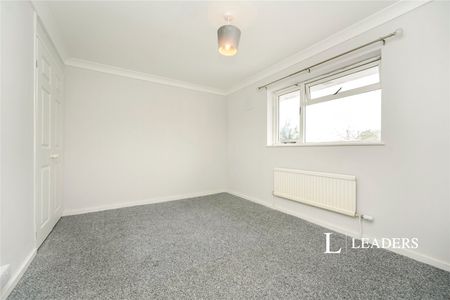 3 bedroom house to rent Trent Road, Brockworth, Gloucester, GL3 - Photo 3