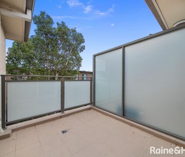 Modern Two Bedroom Unit in Convenient Location - Photo 6