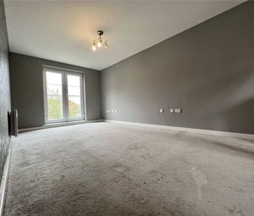 Hurstbourne Crescent, Wolverhampton, West Midlands, WV1 - Photo 6