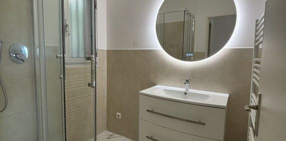 Location Appartement 3 pièces 66m² NICE 06300 - Photo 2