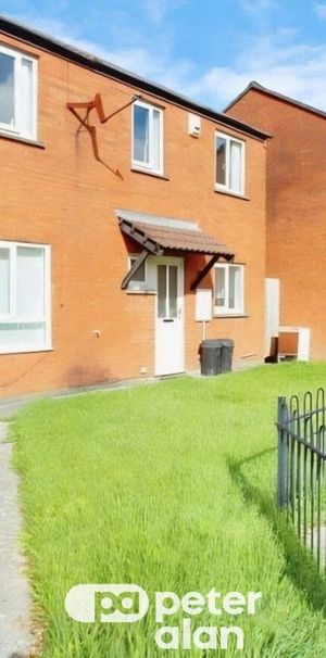 Rogerstone Close, St. Mellons, CARDIFF - Photo 2