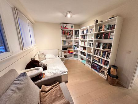 Ruime woning met garage en zonnige tuin op een uitstekende ligging in Roeselare - Photo 3