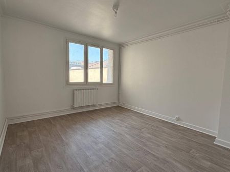 Location appartement rénové 4 pièces 73.84 m² à Romans-sur-Isère (26100) 4 - Photo 4