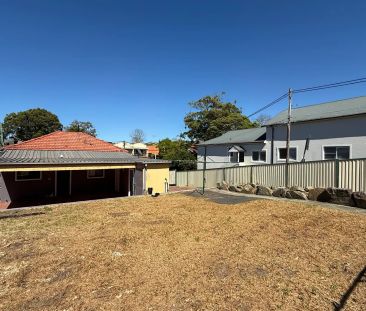 3 Bedroom Family home - Photo 2