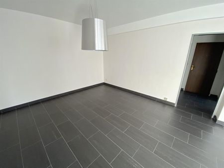 Appartement - Te huur - Photo 4