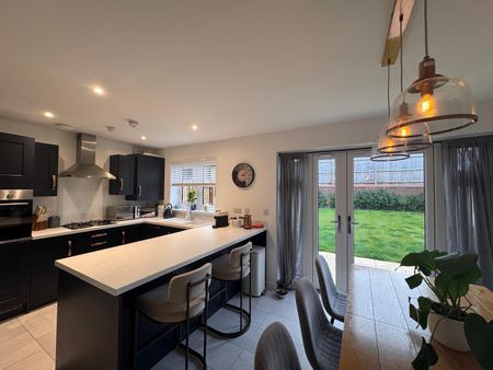 Evans Mead, Peterborough, Stilton - Photo 4