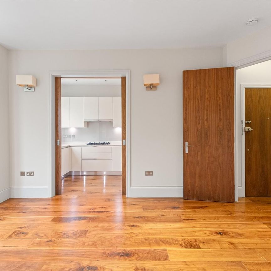 Fellows Road, Belsize Park, London - Photo 1