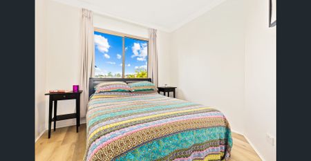 Sunlit retreat in a resort-like complex - Photo 4