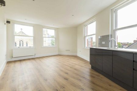 Finchley Road, Hampstead, NW3 - Photo 3