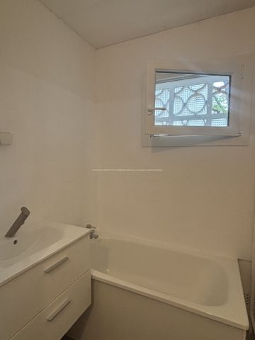 Location Appartement 3 pièces 65m² ST PAUL TROIS CHATEAUX 26130 - Photo 2