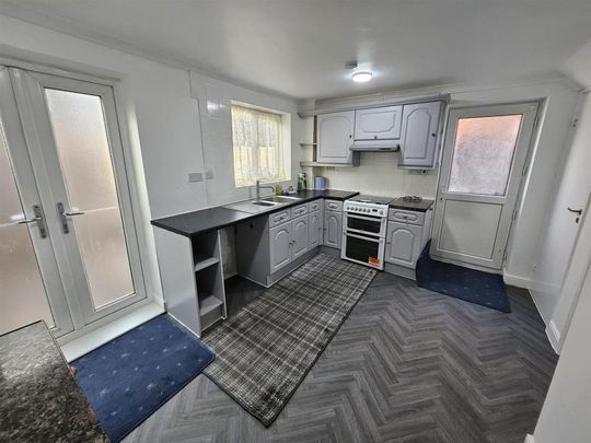 2 bedroom house to rent - Photo 1