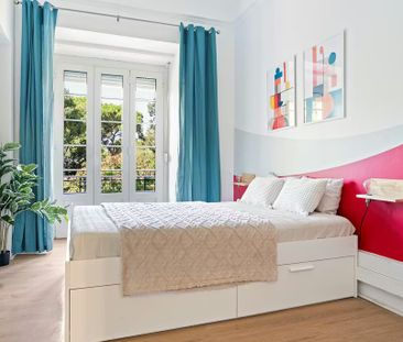 Avenida de Sidónio Pais, Lisbon, Lisbon 1050-215 - Photo 1