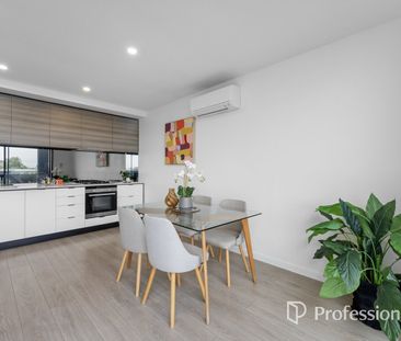 3 mins to the Station, McKinnon SC Zone - Photo 2