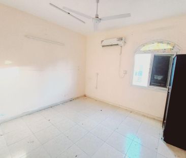 Luxurious 1bhk with balcony roadside building - Photo 4