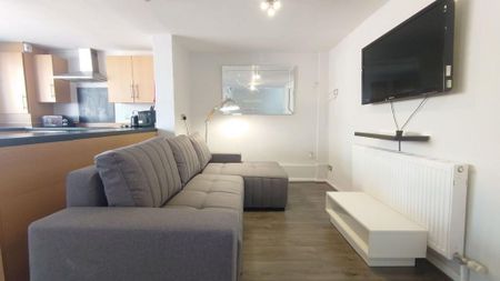 3 bedroom terraced house to rent - Photo 4