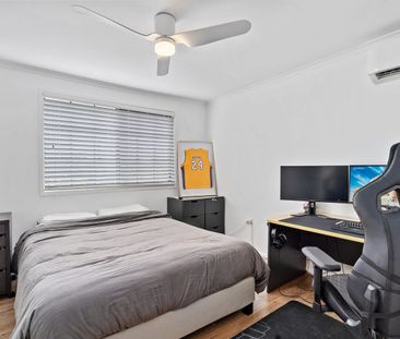 Spacious Family Home - Photo 5