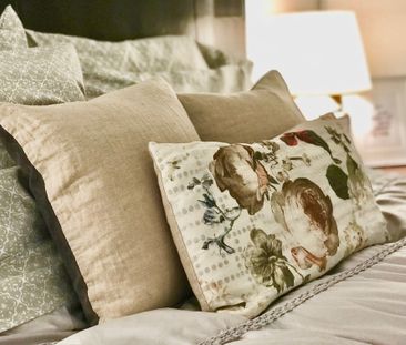 For Lease - 1630 Queen Street Unit# 412, Toronto, Ontario - Photo 1