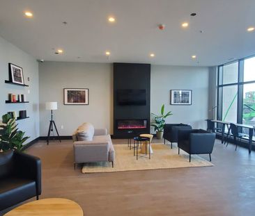 For Lease - 1350 HEMLOCK Road Unit# 303, Manor Park - Cardinal Glen... - Photo 2