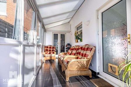 Tatnam Road, Oakdale, BH15 - Photo 2