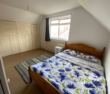 1 bedroom in a house share to rent - Photo 4